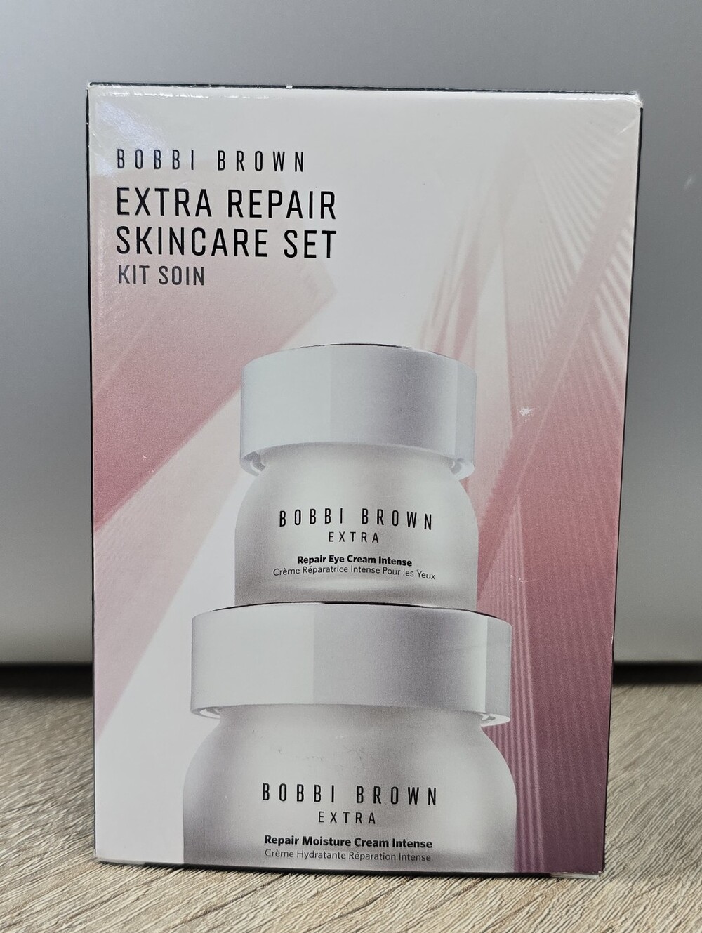 Bobbi Brown2-Pc. Extra Repair Skincare
